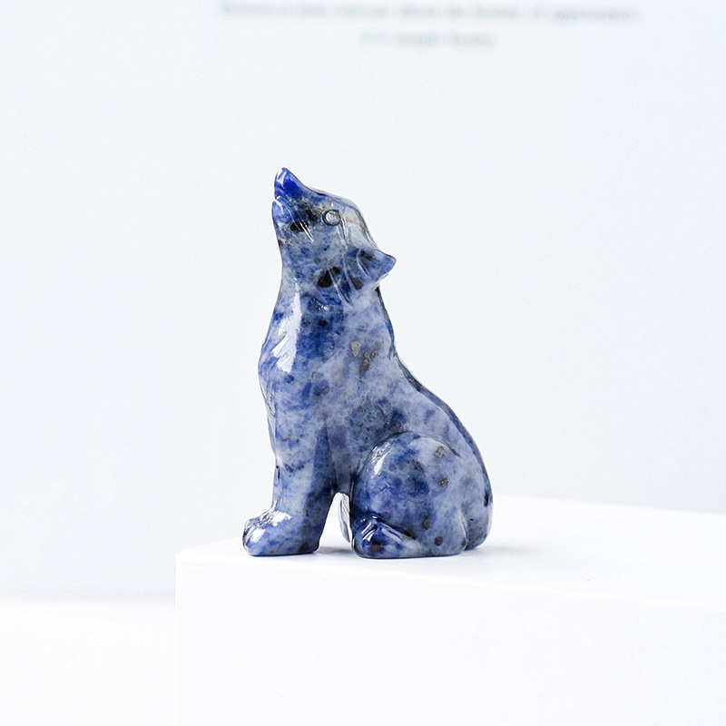 Natural crystal wolf cub carving piece, crystal, animal raw stone.