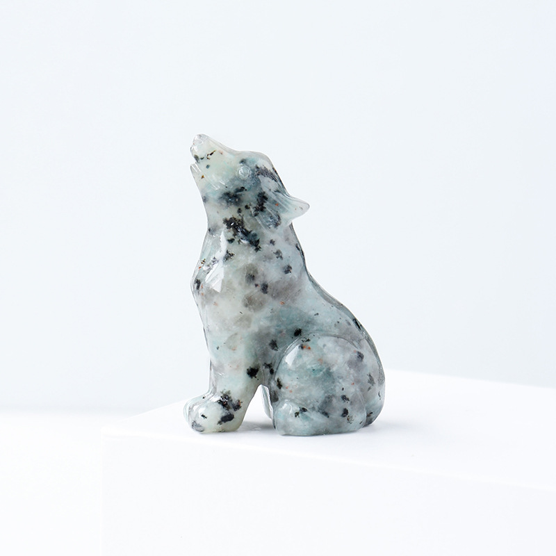 Natural crystal wolf cub carving piece, crystal, animal raw stone.