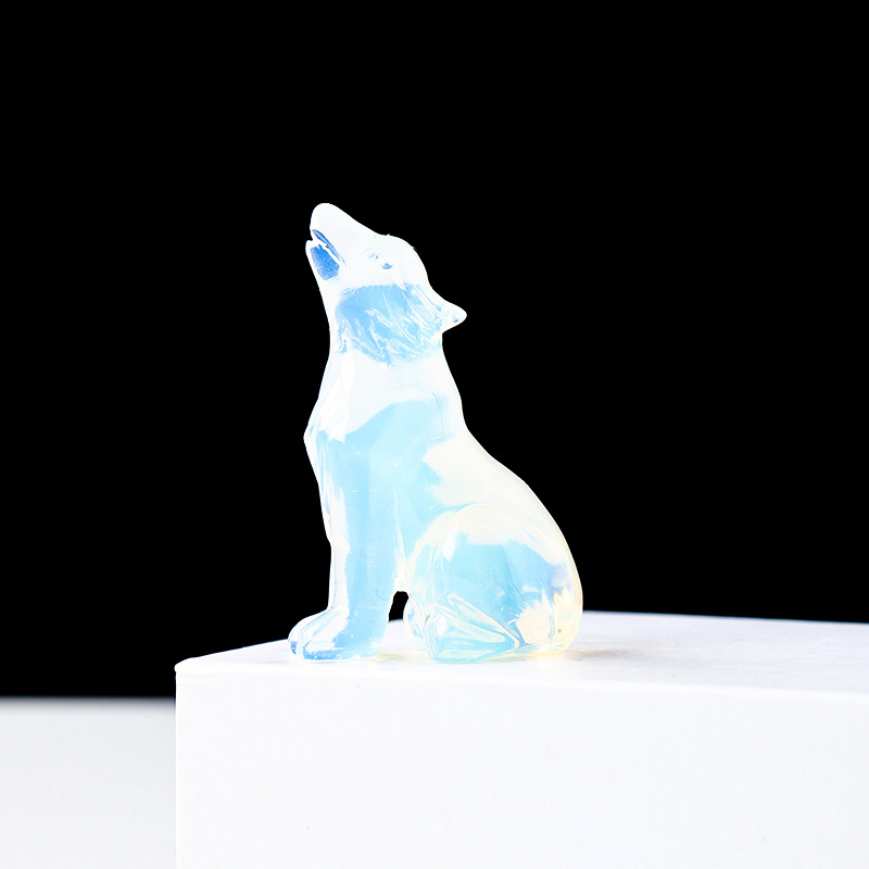 Natural crystal wolf cub carving piece, crystal, animal raw stone.