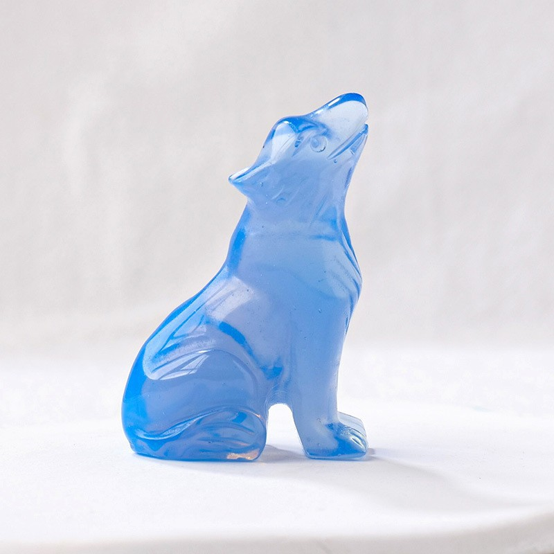 Natural crystal wolf cub carving piece, crystal, animal raw stone.