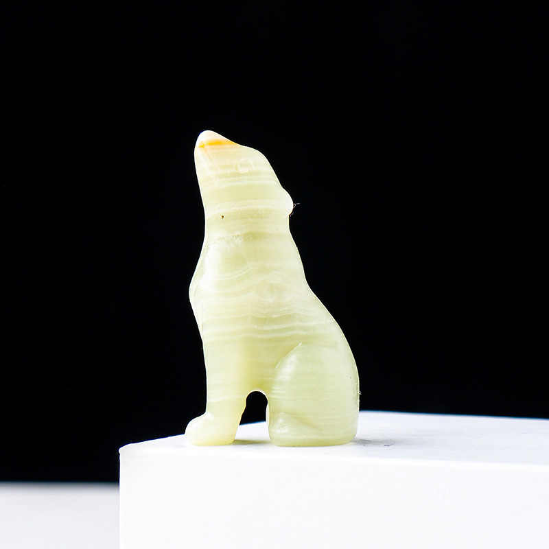 Natural crystal wolf cub carving piece, crystal, animal raw stone.