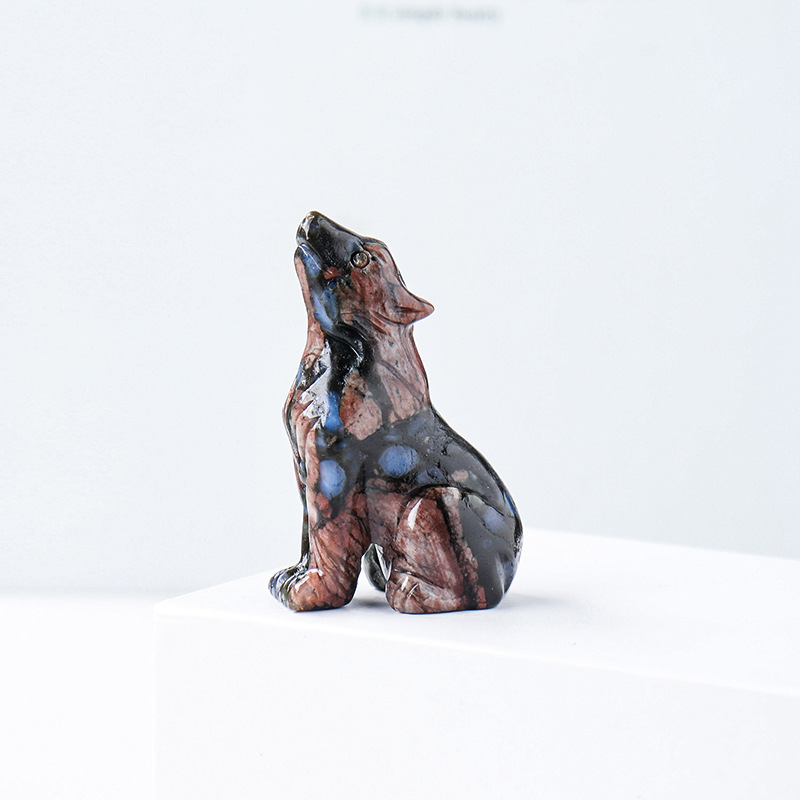Natural crystal wolf cub carving piece, crystal, animal raw stone.