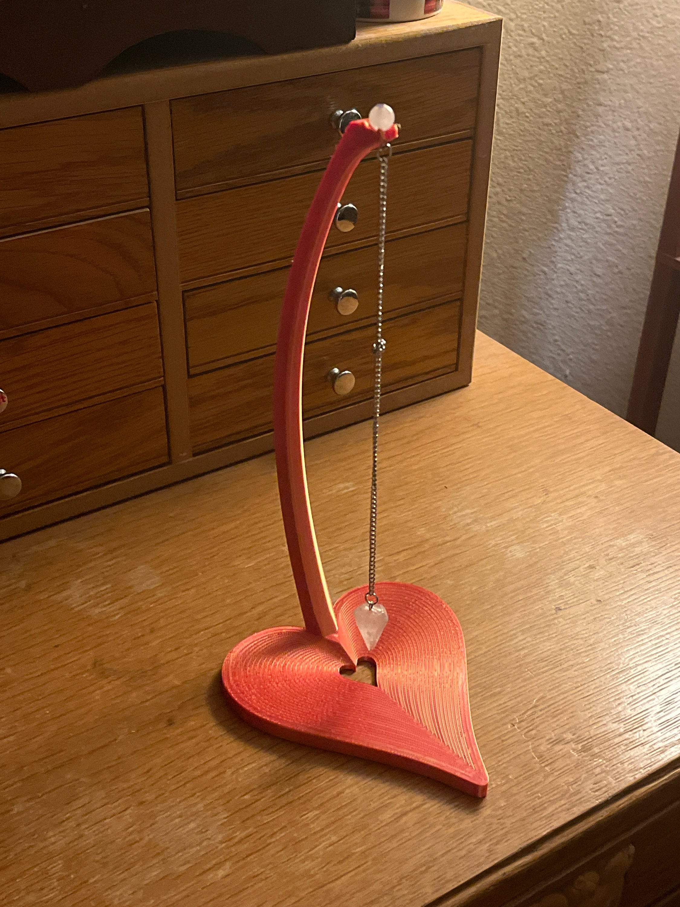 Heart Stand for Jewelry or Pendulums (3D Printed PLA Plastic)