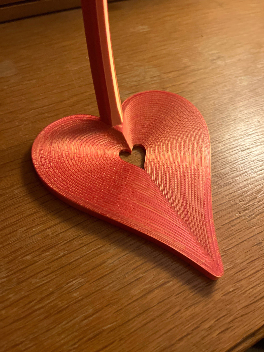 Heart Stand for Jewelry or Pendulums (3D Printed PLA Plastic)